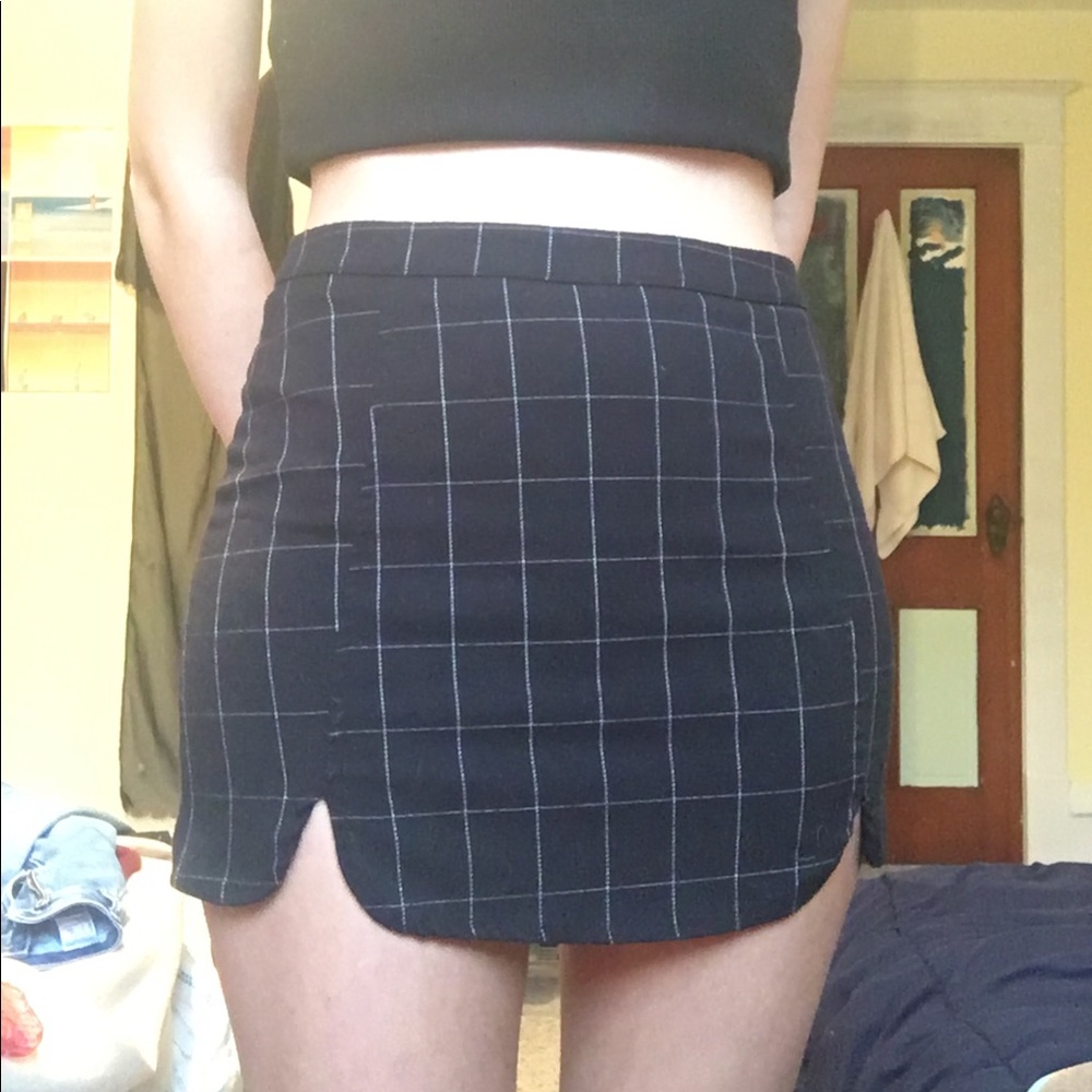 Brandy Melville mini skirt